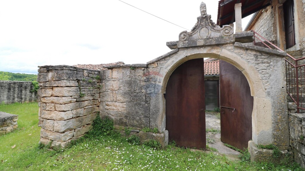 Image 5872476 - 11
