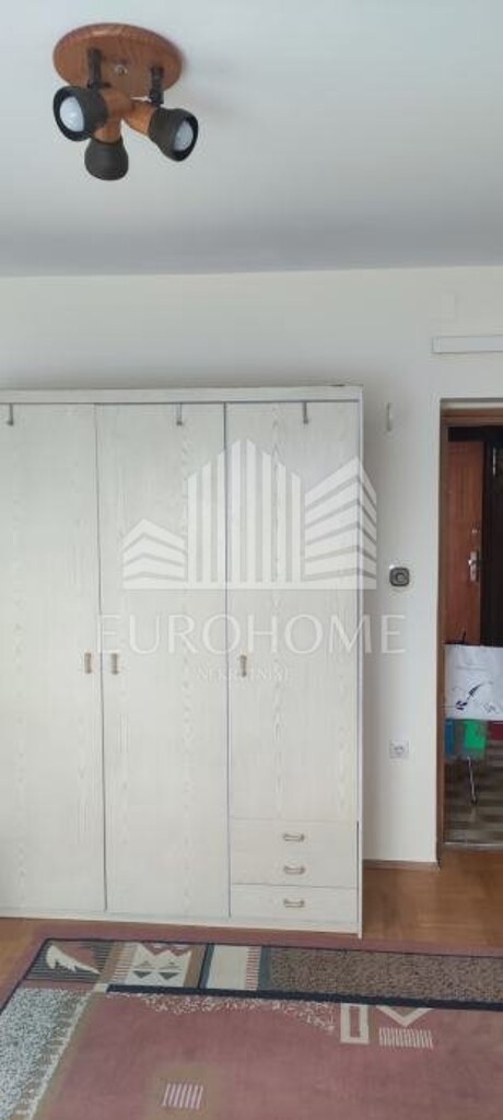 Image 5873993 - 8