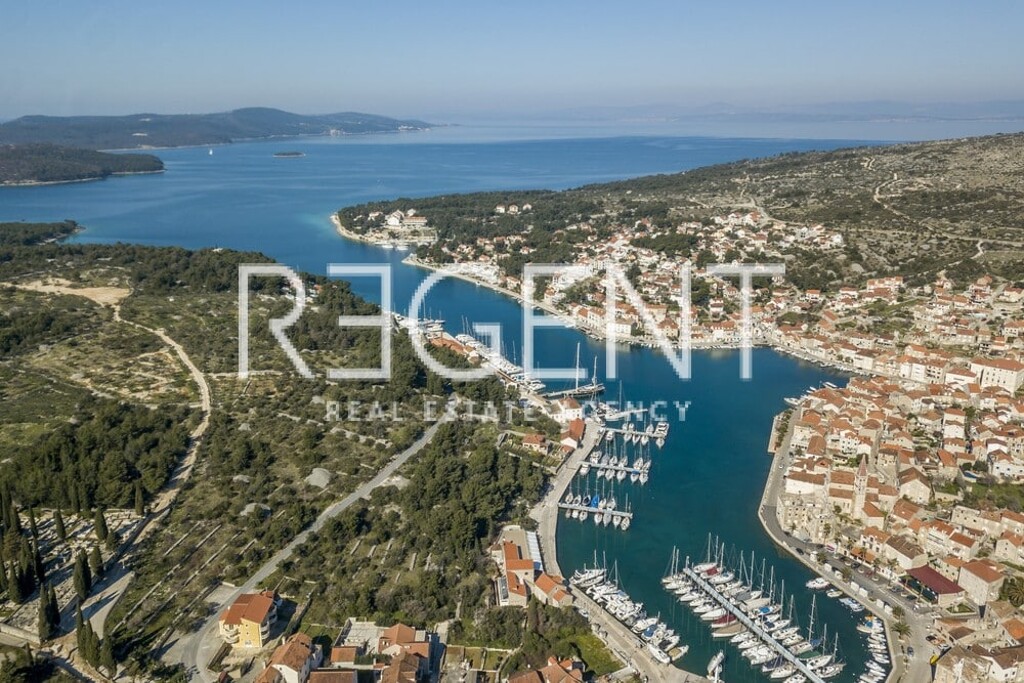 Image 5874437 - 7