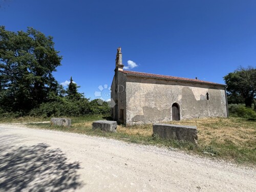 Thumbnail 5876588 - 4