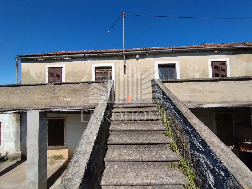 Image 5876615 - 3