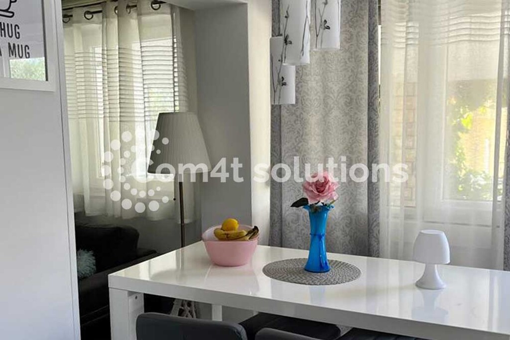 Image 5877547 - 8