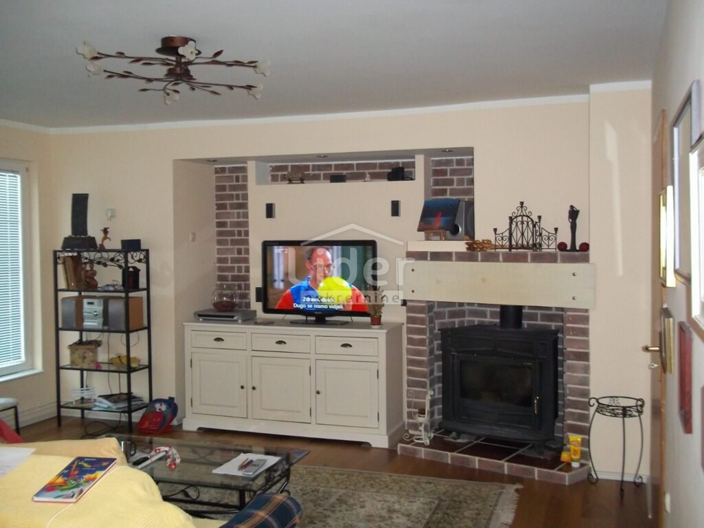 Image 5878193 - 9