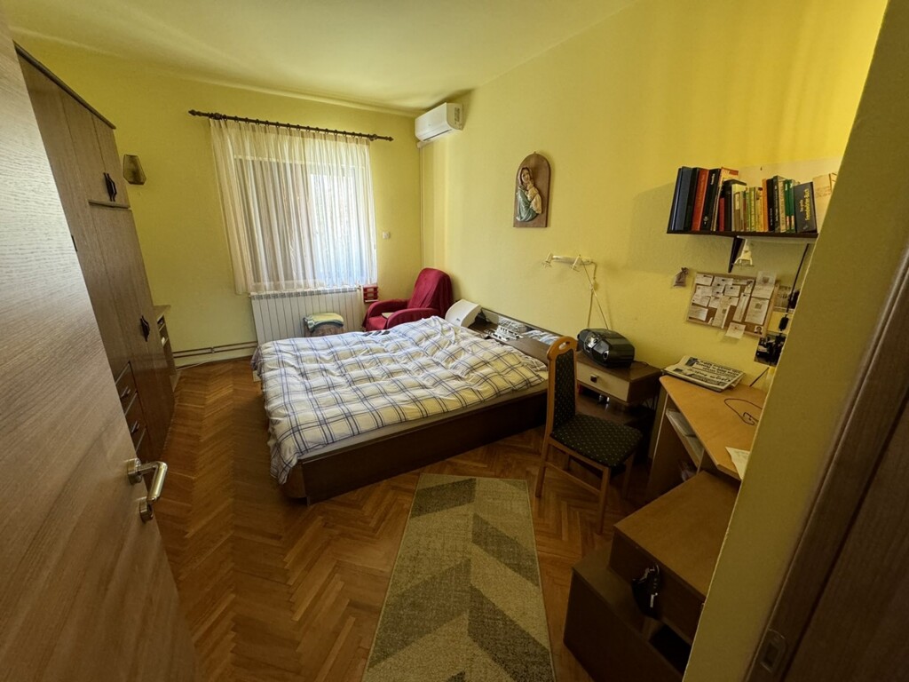 Image 5878721 - 17
