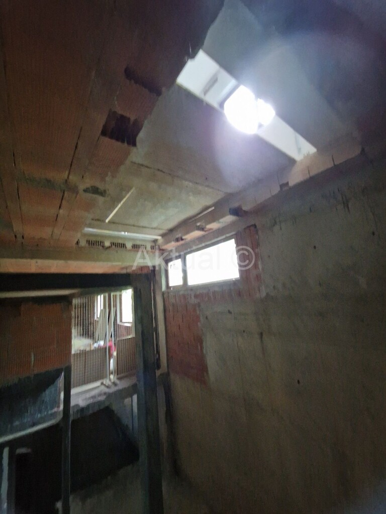 Image 5879733 - 19