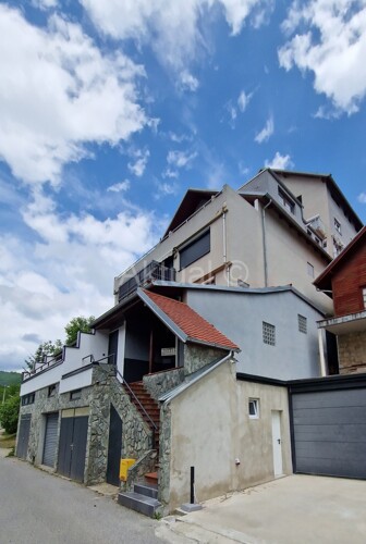 ROH BAU STAN, 200 m2, VISOKO PRIZEMLJE, ZAGREB, MLINOVI - PRODAJA