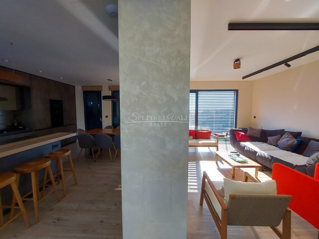 Image 5879770 - 9