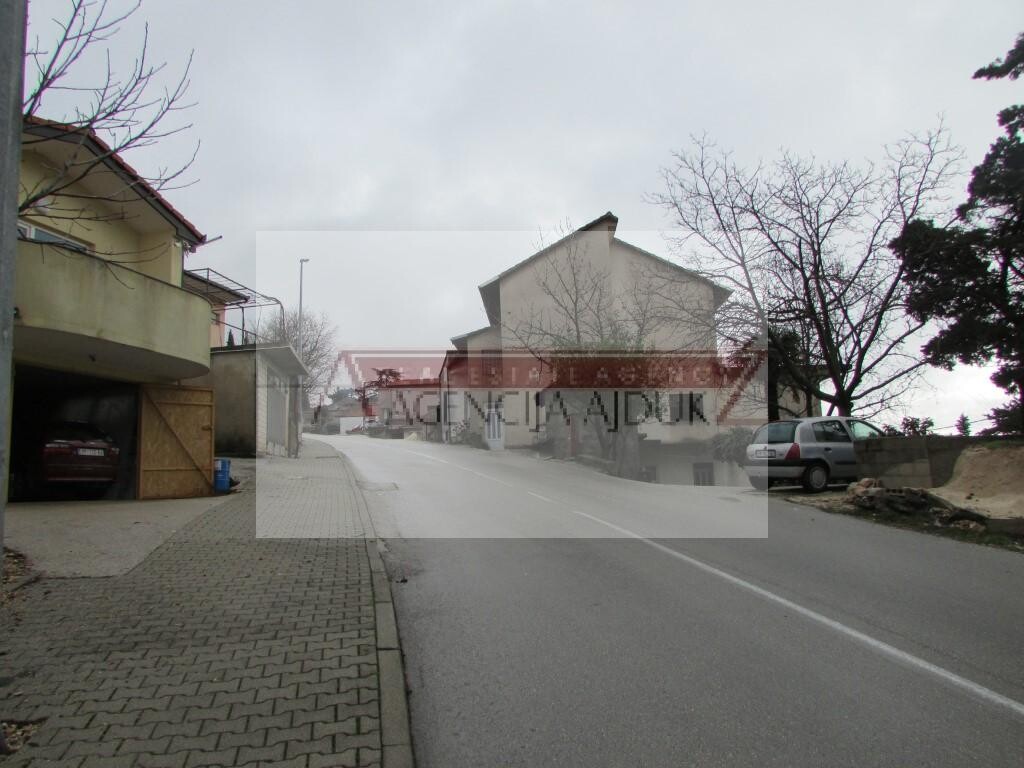 Image 5879772 - 10