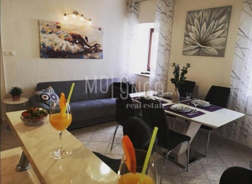 Thumbnail 5879774 - 6