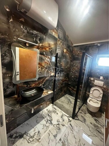 Thumbnail 5882324 - 4