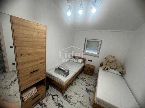 Thumbnail 5882324 - 6