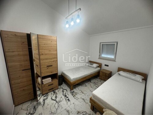 Thumbnail 5882324 - 5