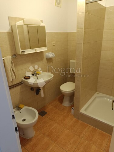 Thumbnail 5882389 - 7