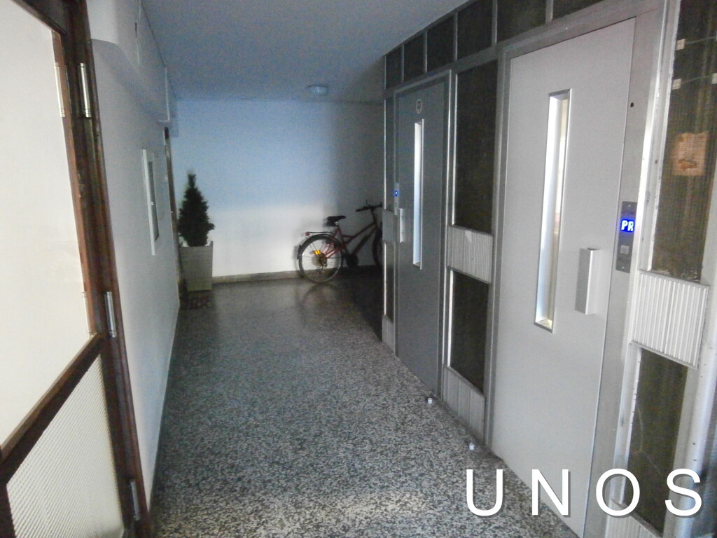 Image 5883000 - 4