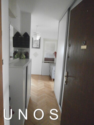 Thumbnail 5883000 - 5