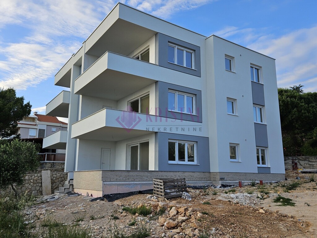 Image 5883825 - 7