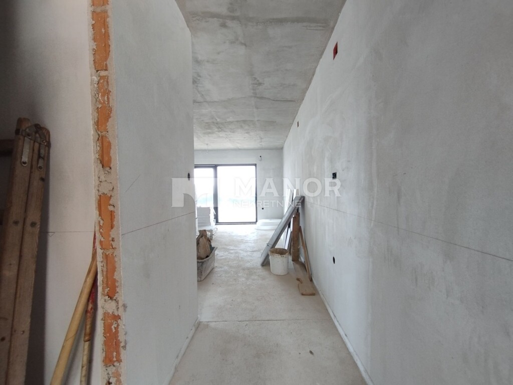 Image 5884097 - 22