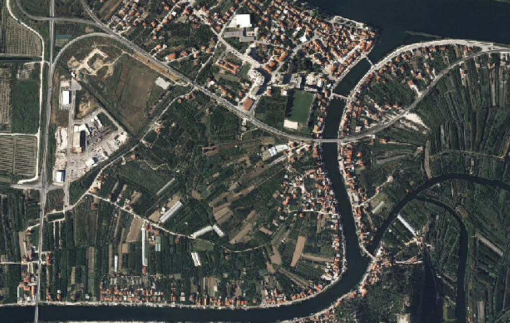 Image 5885889 - 9