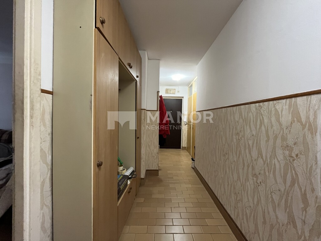 Image 5886820 - 6