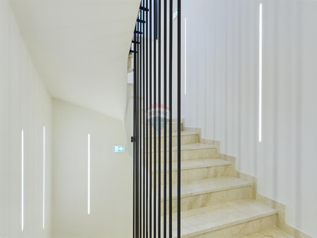 Image 5886839 - 20