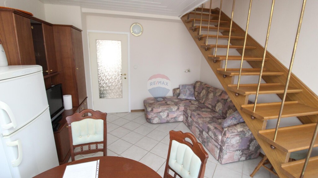 Image 5886840 - 8