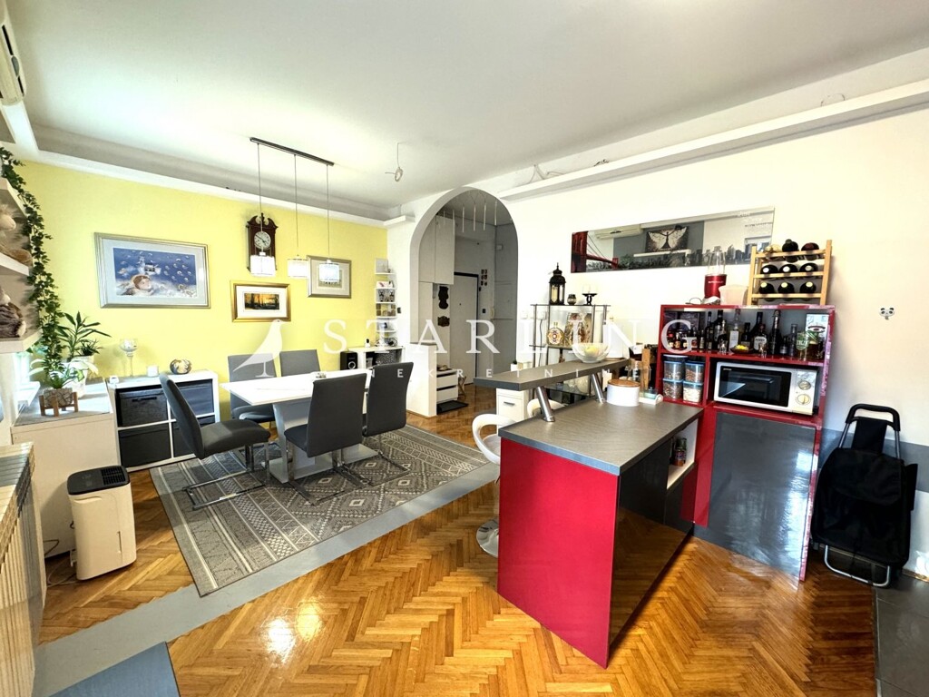 Image 5887562 - 8