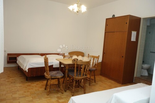 Thumbnail 5889161 - 7