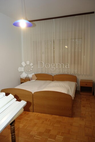 Thumbnail 5889161 - 5