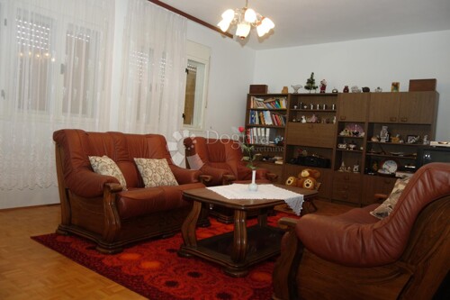 Thumbnail 5889161 - 12