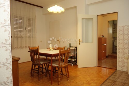 Thumbnail 5889161 - 11