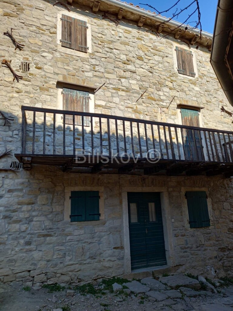 Image 5893546 - 9