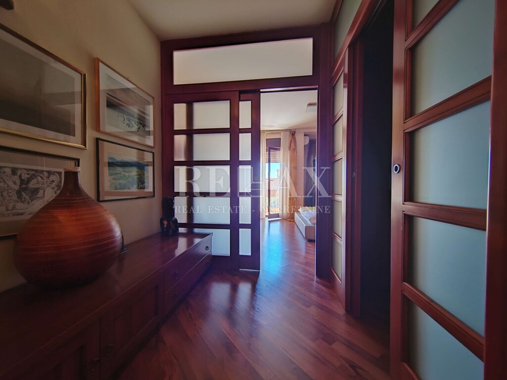 Image 5893621 - 12