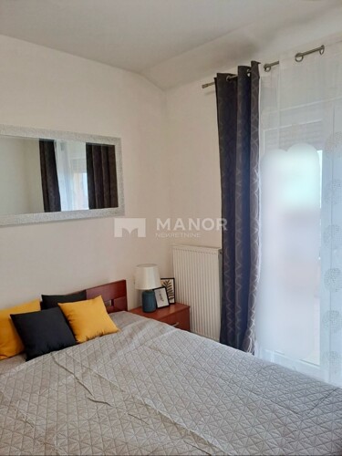 Thumbnail 5893703 - 3