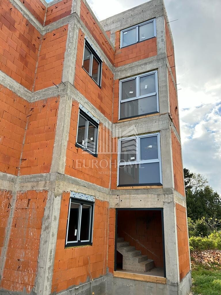 Image 5895238 - 14