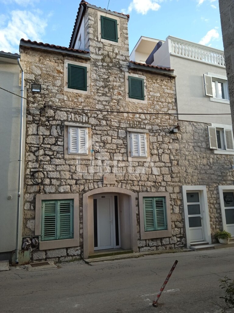 Image 5895304 - 1