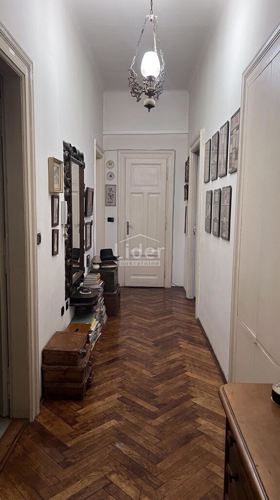 Image 5897965 - 7
