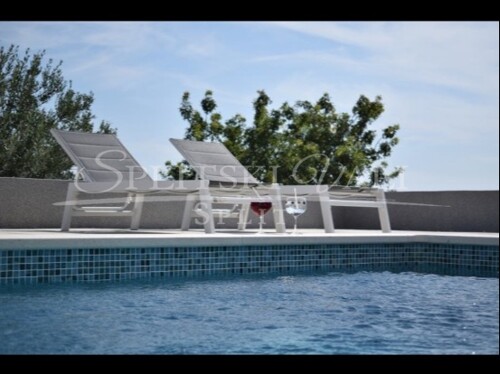 Thumbnail 5903248 - 12