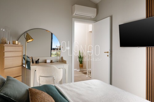 Thumbnail 5905557 - 5