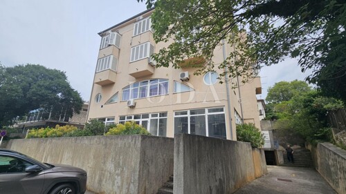 Thumbnail 5907212 - 3