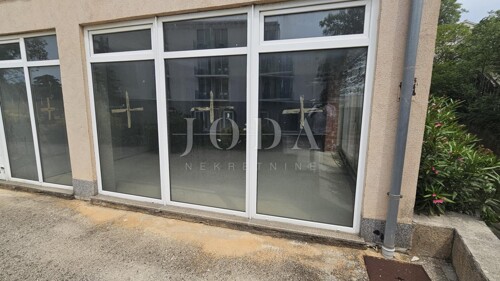 Thumbnail 5907212 - 1