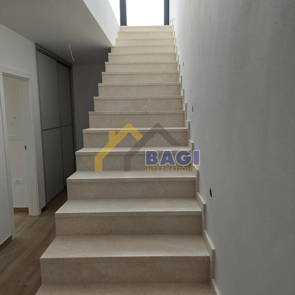 Image 5907251 - 22