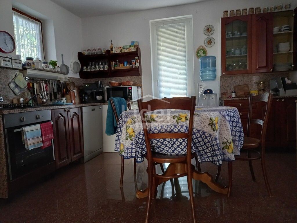 Image 5908629 - 5