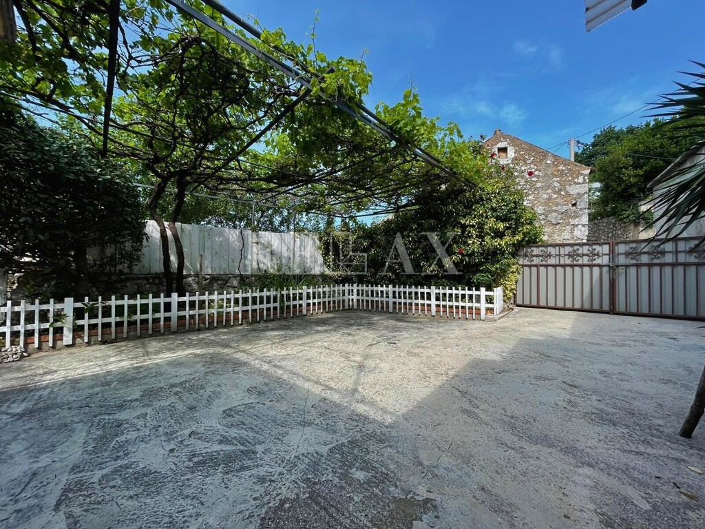 Image 5908748 - 22