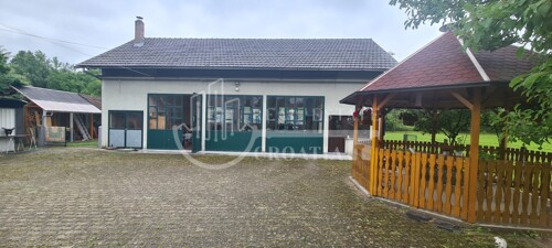 Thumbnail 5908760 - 4