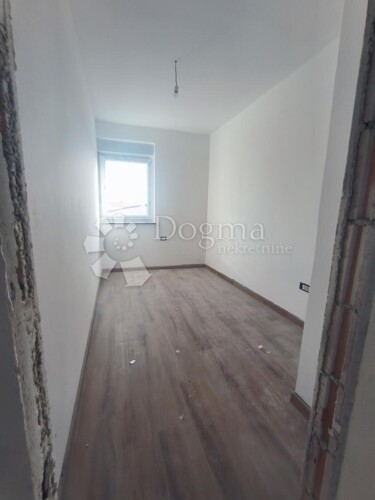 Thumbnail 5911594 - 9