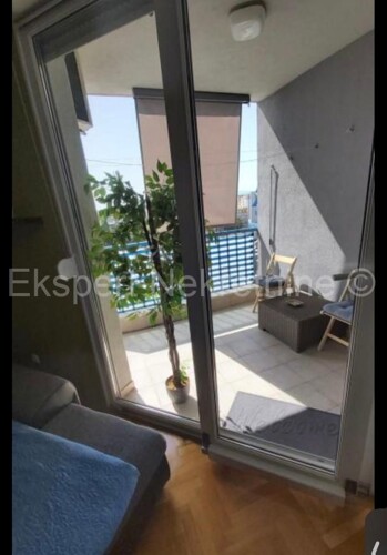 Thumbnail 5914012 - 4