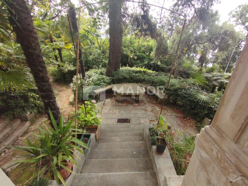 Image 5914560 - 6