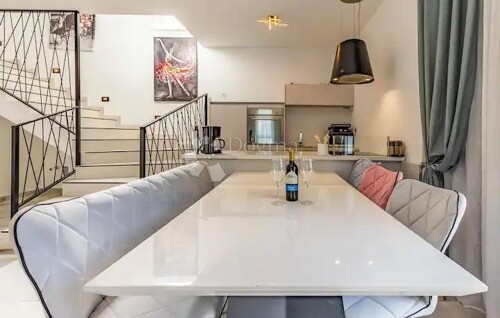 Thumbnail 5919201 - 8