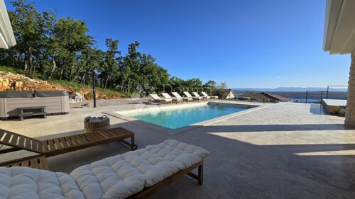 Thumbnail 5921698 - 9