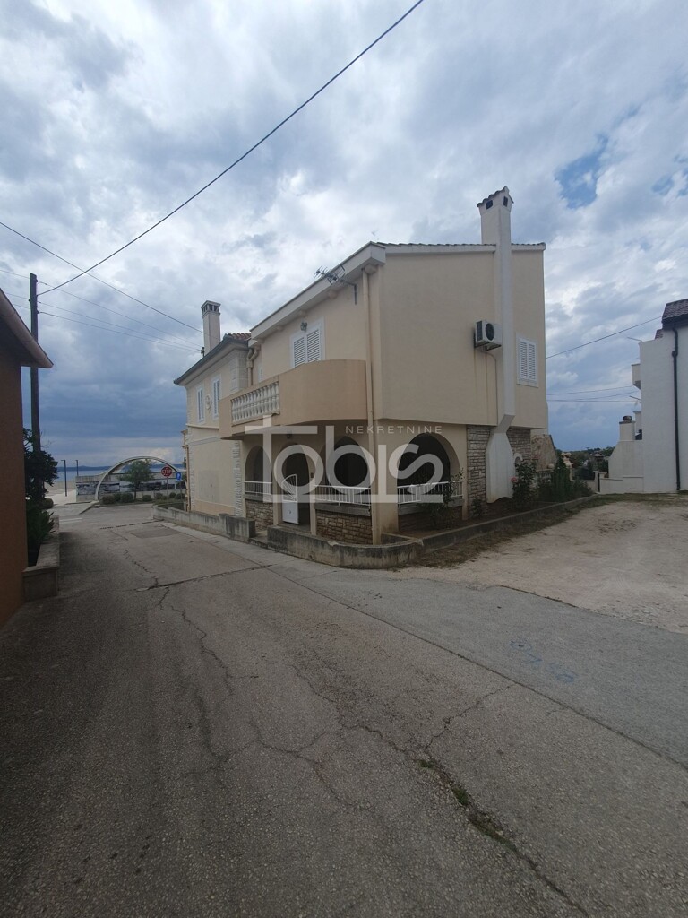 Image 5923195 - 3